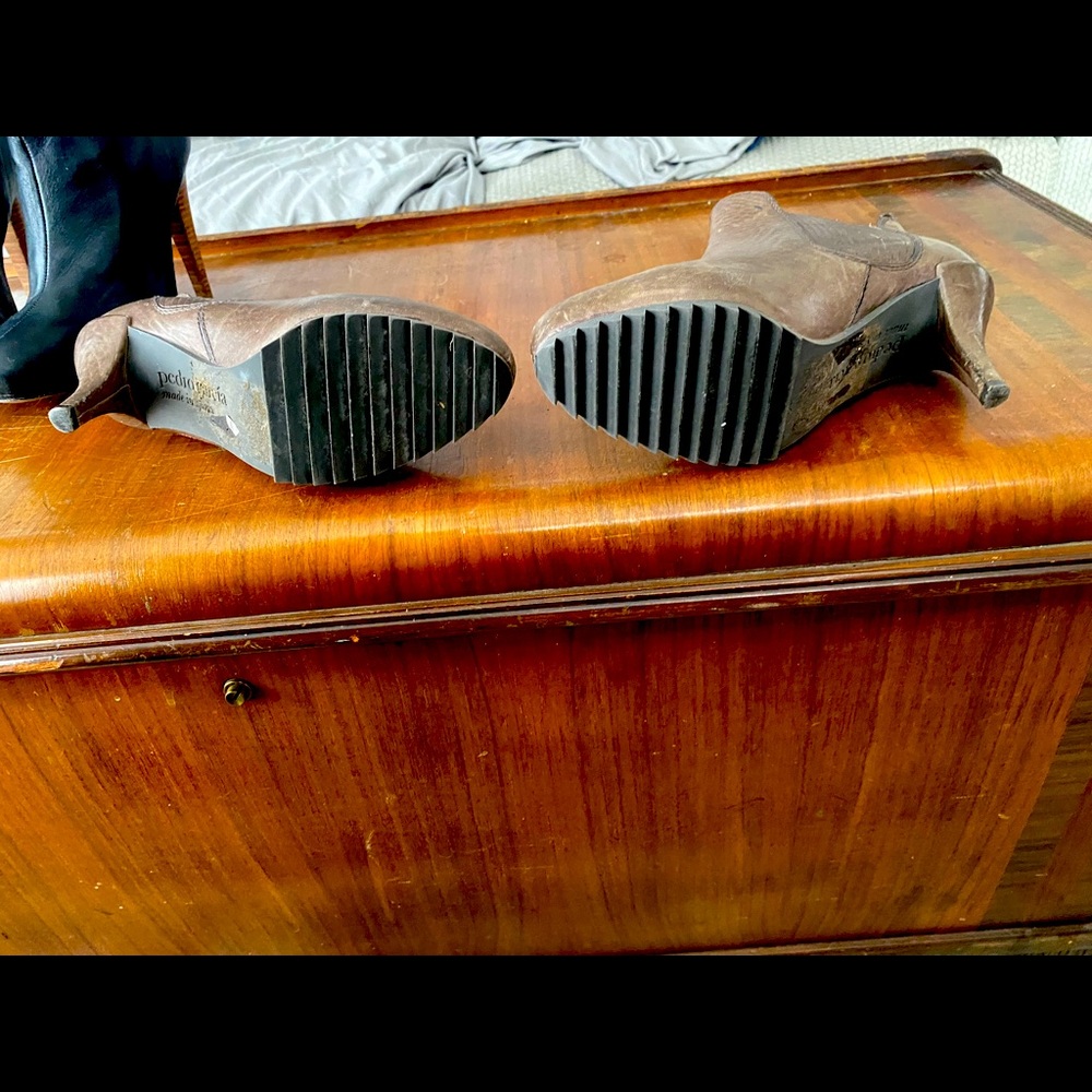 Pedro Garcia ankle boots size 6, made in Spain